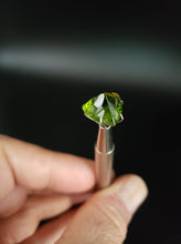 Load image into Gallery viewer, Peridot 8.59ct Fancy Cut by Mark Gronlund.