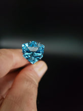 Load image into Gallery viewer, Blue Topaz 15.07ct Triangular-Hexagon Concave Brilliant Cut by Mark Gronlund.